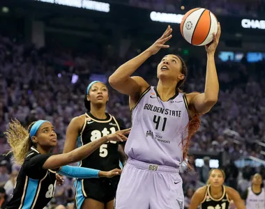 Stokes leads Valkyries to Game 5 victory